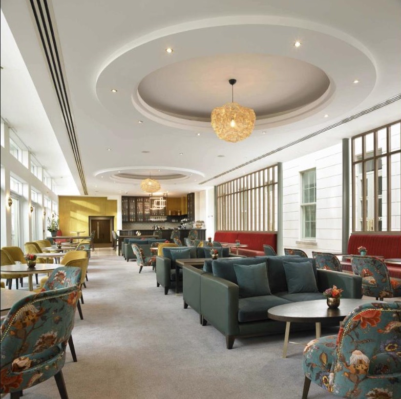 Dunboyne Castle Hotel - Terrace lounge